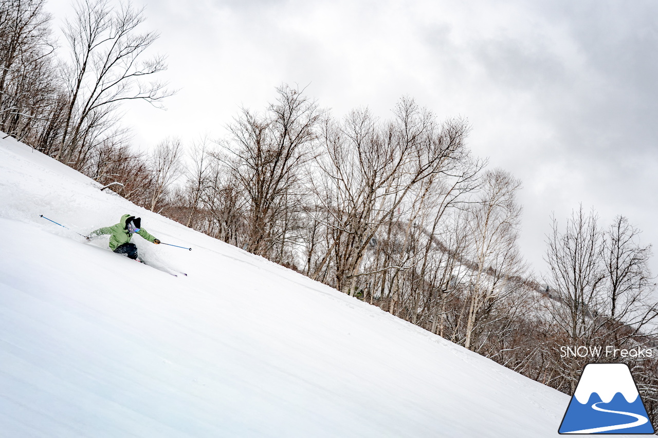 サッポロテイネ｜今シーズンは春セッション！プロスキーヤー・谷藤昌司さんと滑る１日。まさかのパウダー？！